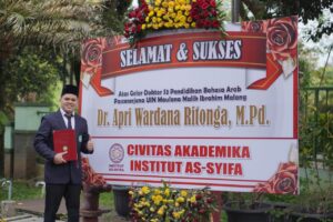 Haru dan Membanggakan, Dr. Apri Wardana Ritonga Raih Gelar Doktor di Usia 31 Tahun